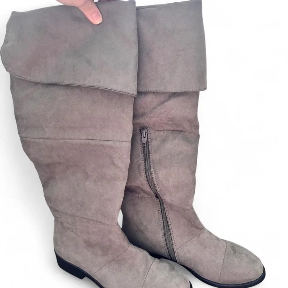 American Eagle Tall Boots Size 8W Soft Lining Foldover Gray NWT Zipper